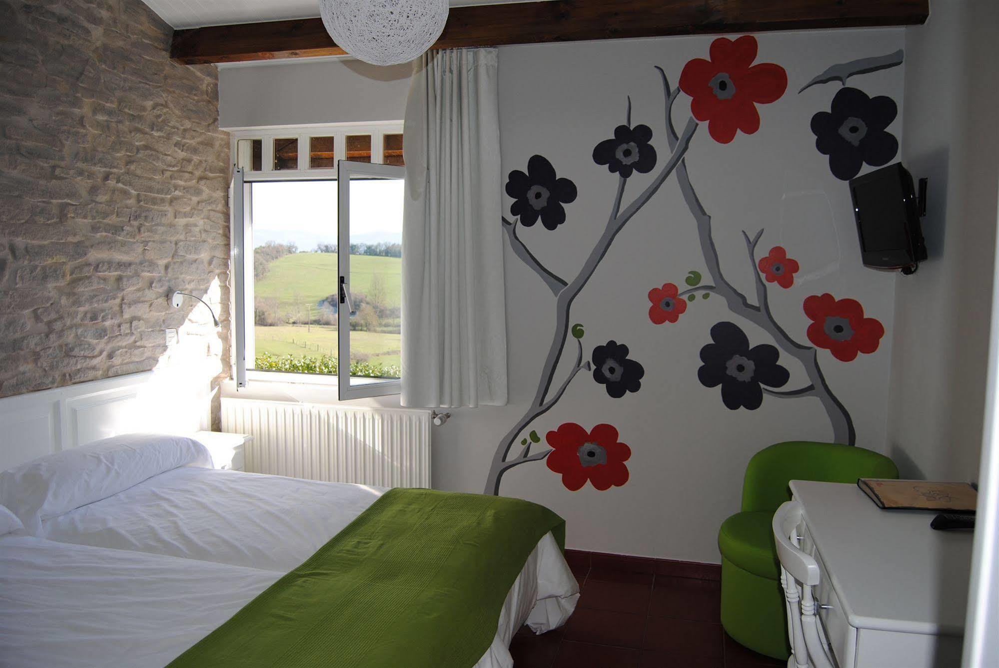 Maison d'hôtes Izalde à Quejana Extérieur photo